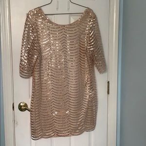 Beautiful gold sequin dress